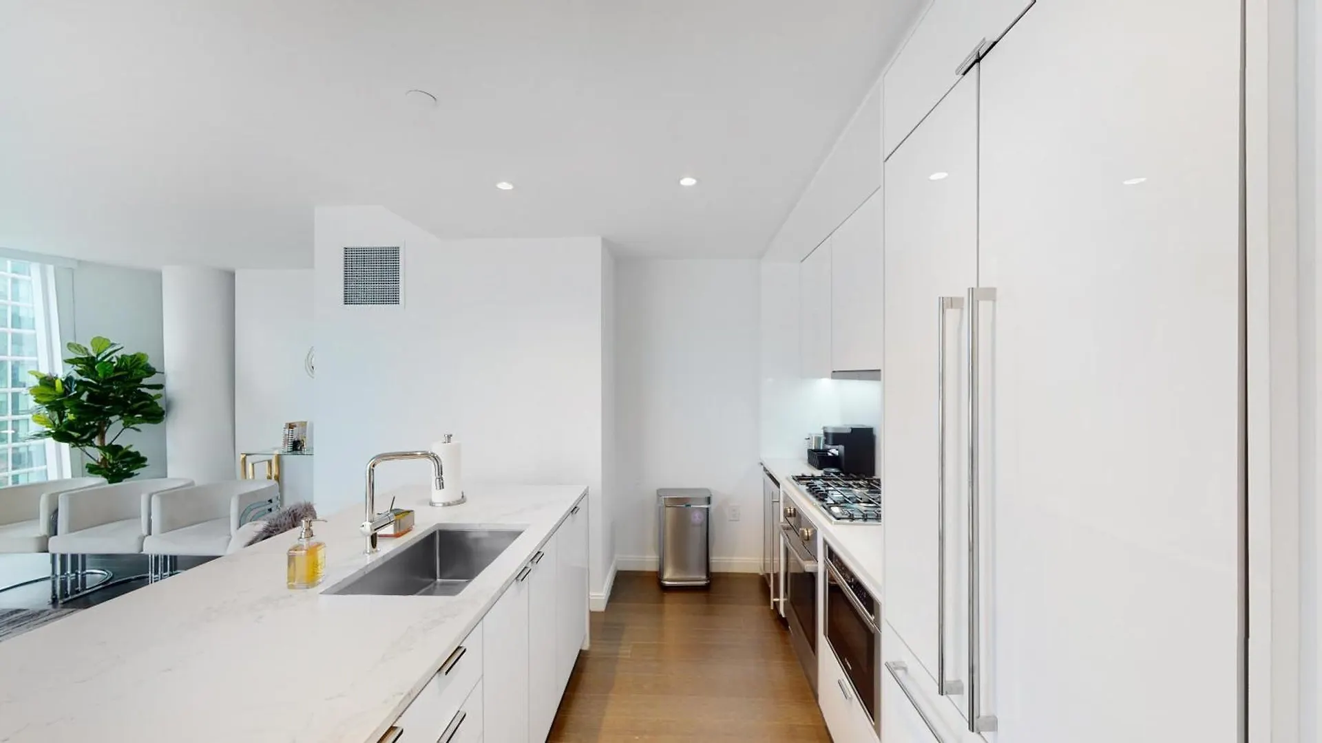 Amazing Condo In Upper West Side New York Apartment